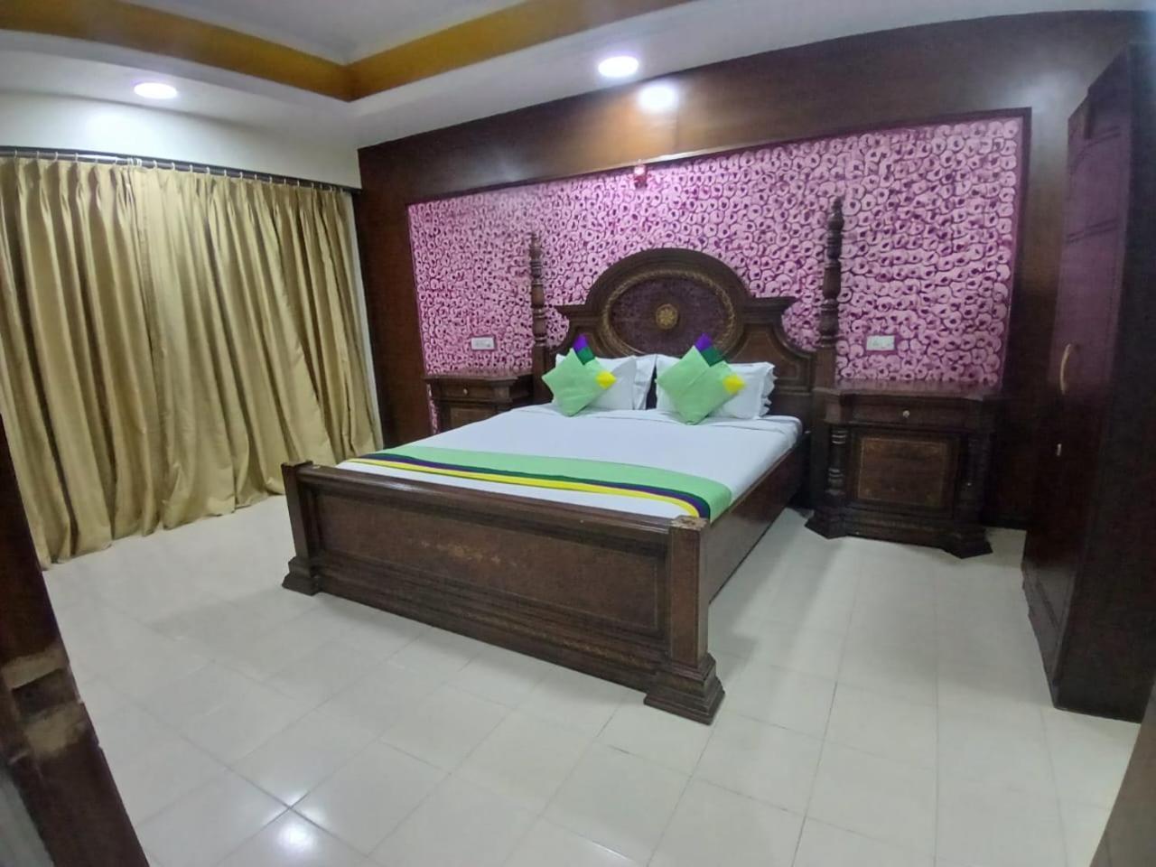 Blossom Rooms Hotel Vashishtha - Free Lunch Or Dinner- Free Breakfast Hyderabad Exterior foto
