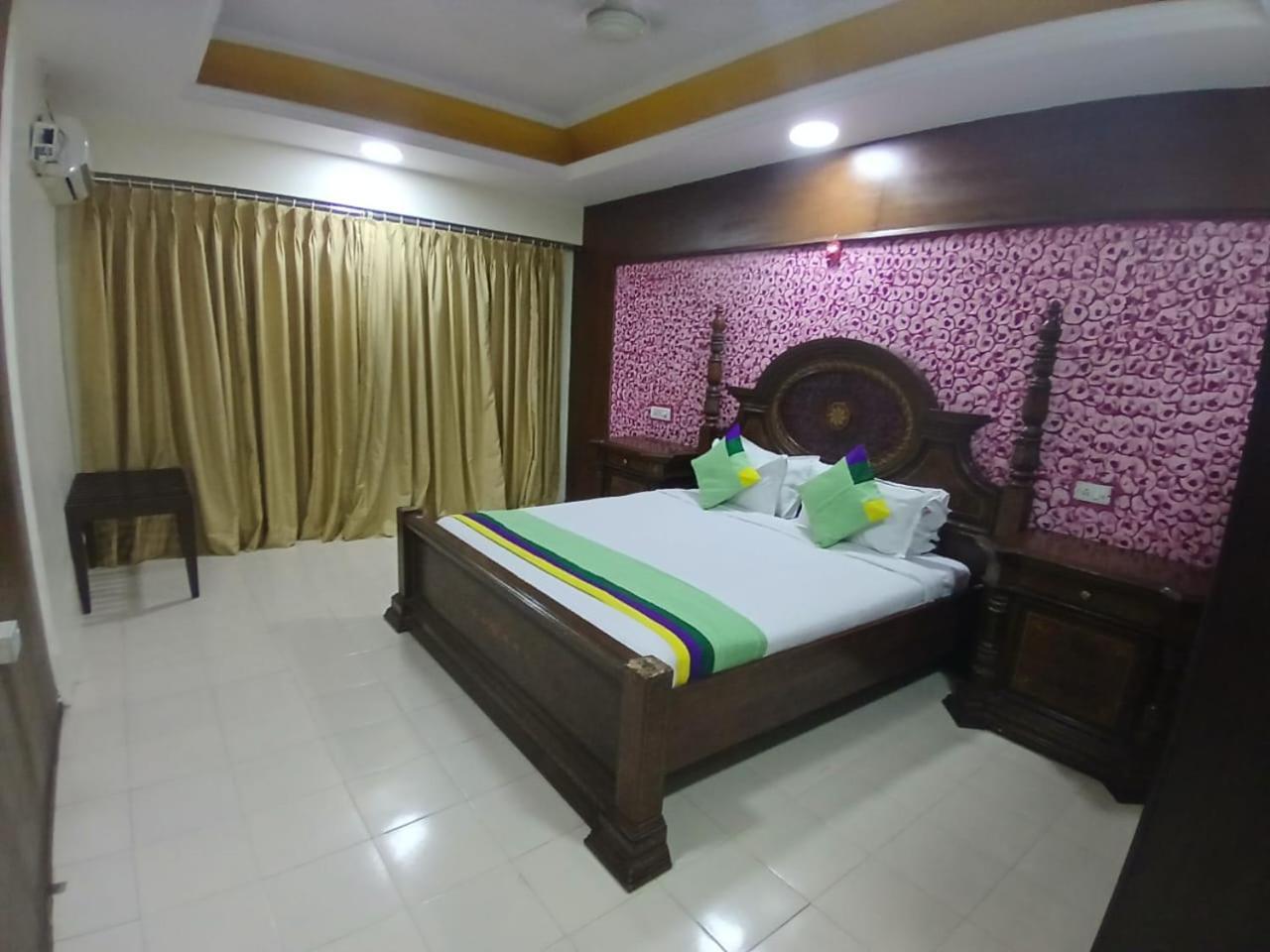 Blossom Rooms Hotel Vashishtha - Free Lunch Or Dinner- Free Breakfast Hyderabad Exterior foto